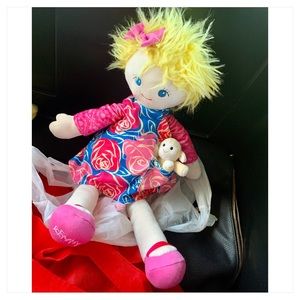 Collectible Sierra Scentsy & Sweetie pie the lamb